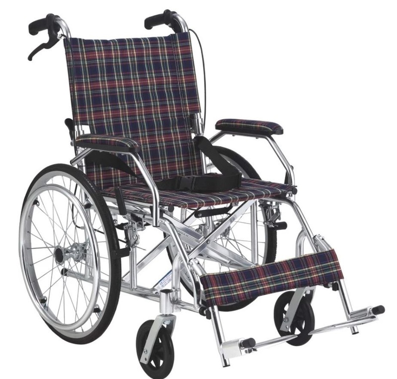 xe-lan-lucass-nhom-du-lich-x-63l-caro-1