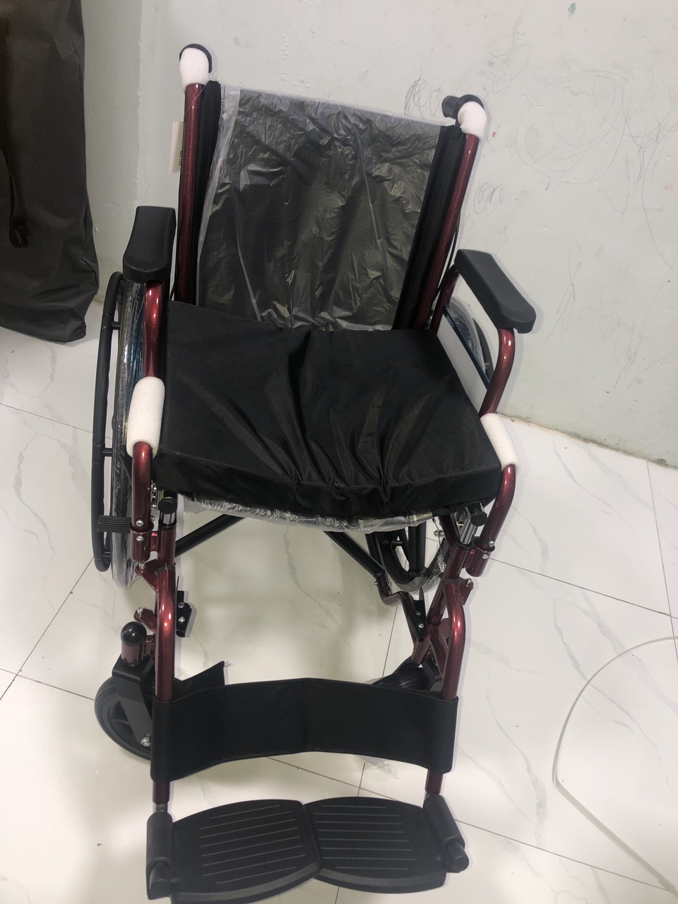 Xe lăn nhập khẩu tại quận Tân Bình